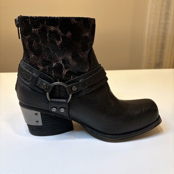 Vogue Screamo Black Leather Suede Back Zipper Women's Ankle Boots‎ Size 7 M - Picture 4 of 13